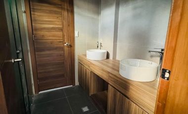 Pramana Residential Park Sta Rosa 4Bedroom House for Rent Good deal Brand New Modern near Nuvali Solenad BGC Makati Ayala Alabang Tagaytay SLEX Brent