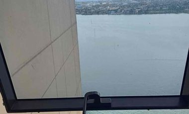 1BR with balcony seaview