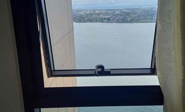 1BR with balcony seaview