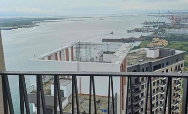 1BR with balcony seaview