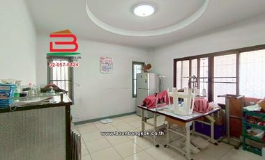 บ้านเดี่ยว หมู่บ้านนนทิชา ลำลูกกา-คลอง 8 (เฟส 1) (ทางไปวัดดอนใหญ่) เนื้อที่ 57.5 ตร.ว (ใกล้ตลาดเจริญกัลป์ คลอง.8 ลำลูกกา) อำเภอลำลูกกา จังหวัดปทุมธานี