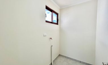 Se vende casa nueva de 340m2 en sitio de 5.000m2, Condominio Valle Tranquilo, Zapallar, Curicó