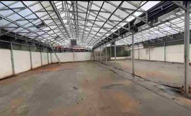 Dijual tanah 520 m2 + bangunan  workshop utk gudang lapangan padel  bebas banjir dkt akses tol bekasi timur