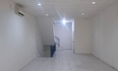 Disewakan Ruko 4 lantai di Taman Sari Jakarta Barat