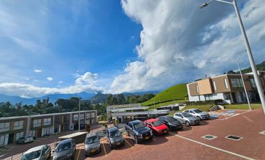 CASA EN VENTA – LA FLORIDA, CONDOMINIO EL RETIRO