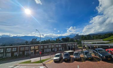 CASA EN VENTA – LA FLORIDA, CONDOMINIO EL RETIRO