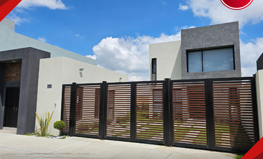 Casas solas en Venta ubicadas en San Mateo Atenco cerca del Colegio Terranova