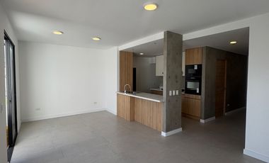 CASA por estrenar dentro de condominio EN RENTA ubicada en Ricaurte sector colegio Sudamericano