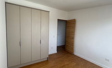 CASA por estrenar dentro de condominio EN RENTA ubicada en Ricaurte sector colegio Sudamericano