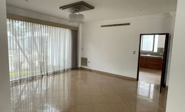 Casa de Alquiler en Samborondón, Urbanización Biblos