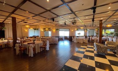 Amplio local comercial en Coronel