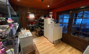 Amplio local comercial en Coronel