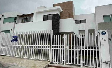 Casa en renta en Cumbres del Cimatario