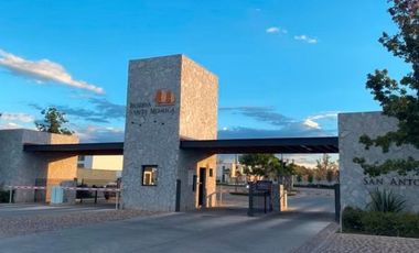 CASA EN PREVENTA EN LA MEJOR ZONA DE SANTA MONICA AL SUR DE AGUASCALIENTES