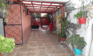Linda casa esquina en el Pedregal de Buin