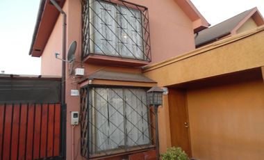 Linda casa esquina en el Pedregal de Buin