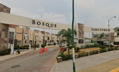 Bonita casa adjudicada en Bosque Sanctorum, Cuautlancingo, Puebla