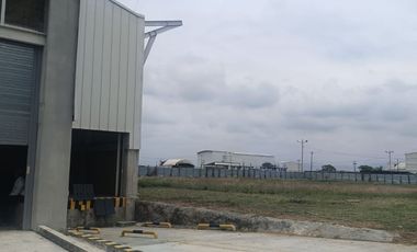 VENTA DE BODEGA NUEVA EN ZONA FRANCA PALMASECA.- LA ESMERALDA