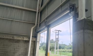 VENTA DE BODEGA NUEVA EN ZONA FRANCA PALMASECA.- LA ESMERALDA