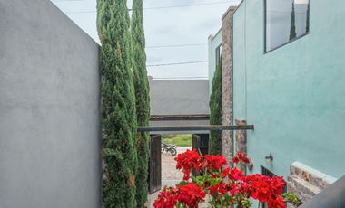 Casa Alameda 17,  Amplios Interiores