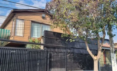 Tu Próximo Hogar en Peñalolén: Amplia Casa para Disfrutar en Familia