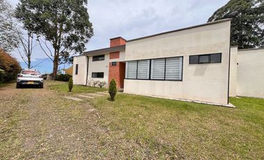 SE VENDE CASA CAMPESTRE EN PEREIRA VIA ARMENIA