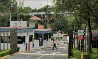 BONITA CASA EN JARDINES EN LA MONTAÑA. EN VENTA (REMATE BANCARIO)