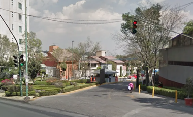 BONITA CASA EN JARDINES EN LA MONTAÑA. EN VENTA (REMATE BANCARIO)