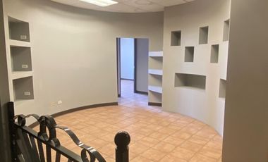 𝗕𝗢𝗗𝗘𝗚𝗔 𝗖𝗢𝗠𝗘𝗥𝗖𝗜𝗔𝗟 𝗘𝗡 𝗥𝗘𝗡𝗧𝗔, 𝗘𝗦𝗣𝗔𝗖𝗜𝗢 𝗖𝗢𝗡 𝗣𝗢𝗧𝗘𝗡𝗖𝗜𝗔𝗟 𝗘𝗡 𝗨𝗕𝗜𝗖𝗔𝗖𝗜Ó𝗡 𝗘𝗦𝗧𝗥𝗔𝗧É𝗚𝗜𝗖𝗔 📍𝗖𝗔𝗟𝗟𝗘 𝗖