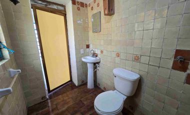 OPORTUNIDAD UNICA EN SAN JUAN DE DIOS, GUADALAJARA, CASA EN VENTS CON EXCELENTE POTENCIAL DE RENTA