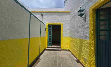 OPORTUNIDAD UNICA EN SAN JUAN DE DIOS, GUADALAJARA, CASA EN VENTS CON EXCELENTE POTENCIAL DE RENTA