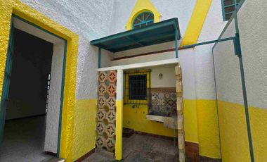 OPORTUNIDAD UNICA EN SAN JUAN DE DIOS, GUADALAJARA, CASA EN VENTS CON EXCELENTE POTENCIAL DE RENTA