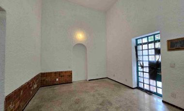 OPORTUNIDAD UNICA EN SAN JUAN DE DIOS, GUADALAJARA, CASA EN VENTS CON EXCELENTE POTENCIAL DE RENTA