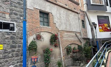 Casa de venta en Otavalo, centro, con proyecto arquitectónico de reconstrucción