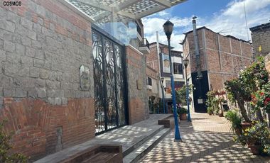 Casa de venta en Otavalo, centro, con proyecto arquitectónico de reconstrucción