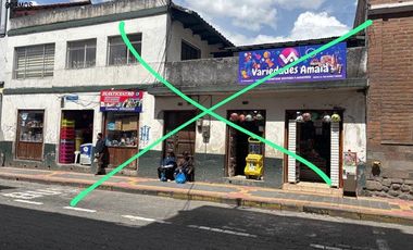 Casa de venta en Otavalo, centro, con proyecto arquitectónico de reconstrucción