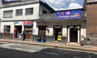 Casa de venta en Otavalo, centro, con proyecto arquitectónico de reconstrucción