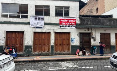 Casa de venta en Otavalo, centro, con proyecto arquitectónico de reconstrucción