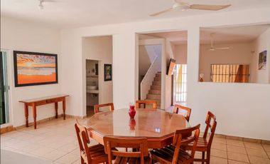 CASA EN VENTA EN ZIHUATANEJO