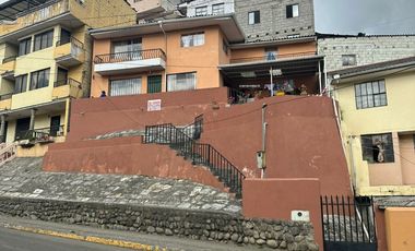 CASA ECONÒMICA EN EL CENTRO DE AZOGUES