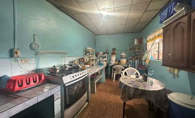 CASA ECONÒMICA EN EL CENTRO DE AZOGUES