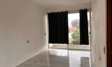 Bonita Casa en Fraccionamiento Villas del Lago en Renta