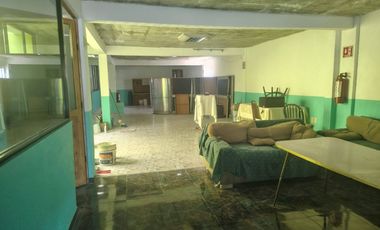 RENTO EDIFICIO COMERCIAL DE 3 NIVELES SOBRE AVENIDA VIA MORELOS