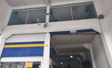 RENTO EDIFICIO COMERCIAL DE 3 NIVELES SOBRE AVENIDA VIA MORELOS