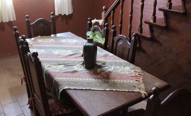 Casa con parque y piscina en William Morris