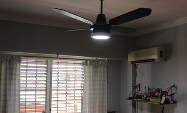 Casa con parque y piscina en William Morris