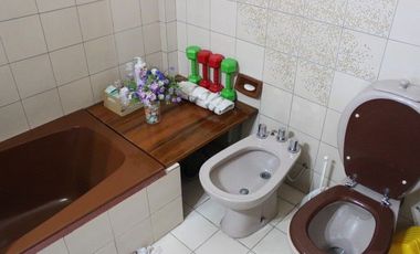 Casa con parque y piscina en William Morris