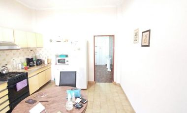 ROBUSTA PROPIEDAD - VILLA CLUB