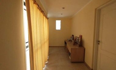 Chalet en Villa Club Sobre Calle Granaderos Nuevo Valor!