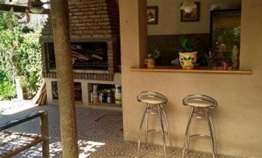 Chalet en Villa Club Sobre Calle Granaderos Nuevo Valor!